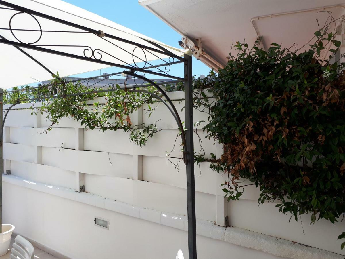 Villa Trenta metri dal mare Caraibico Lido Marini Esterno foto